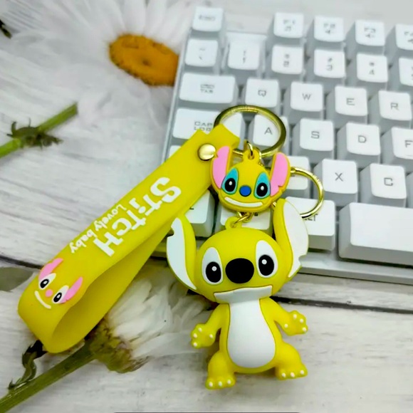 Stitch Keychain - Picture 4 of 5